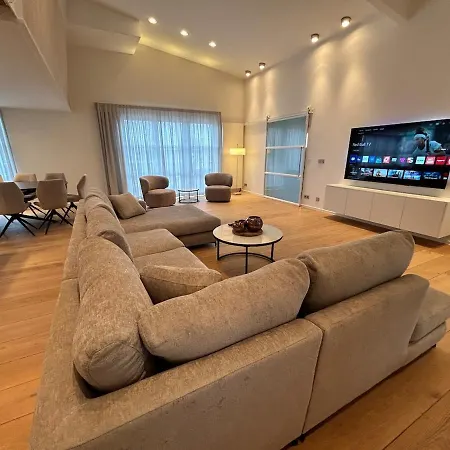 Luxueuze Loft Nabij Centrum Ferienhaus